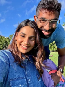 Sanjana Ganesan Parents Tamil