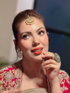 Munmun Dutta Relationships