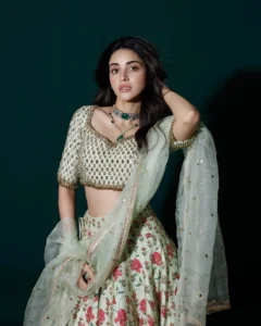 Anmol Baloch Dresses in Iqtidar