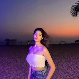 Nazila Sitaishi Height